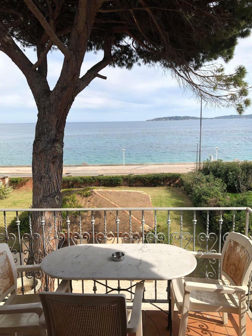 Hotel Martinengo Sainte-Maxime Exterior foto